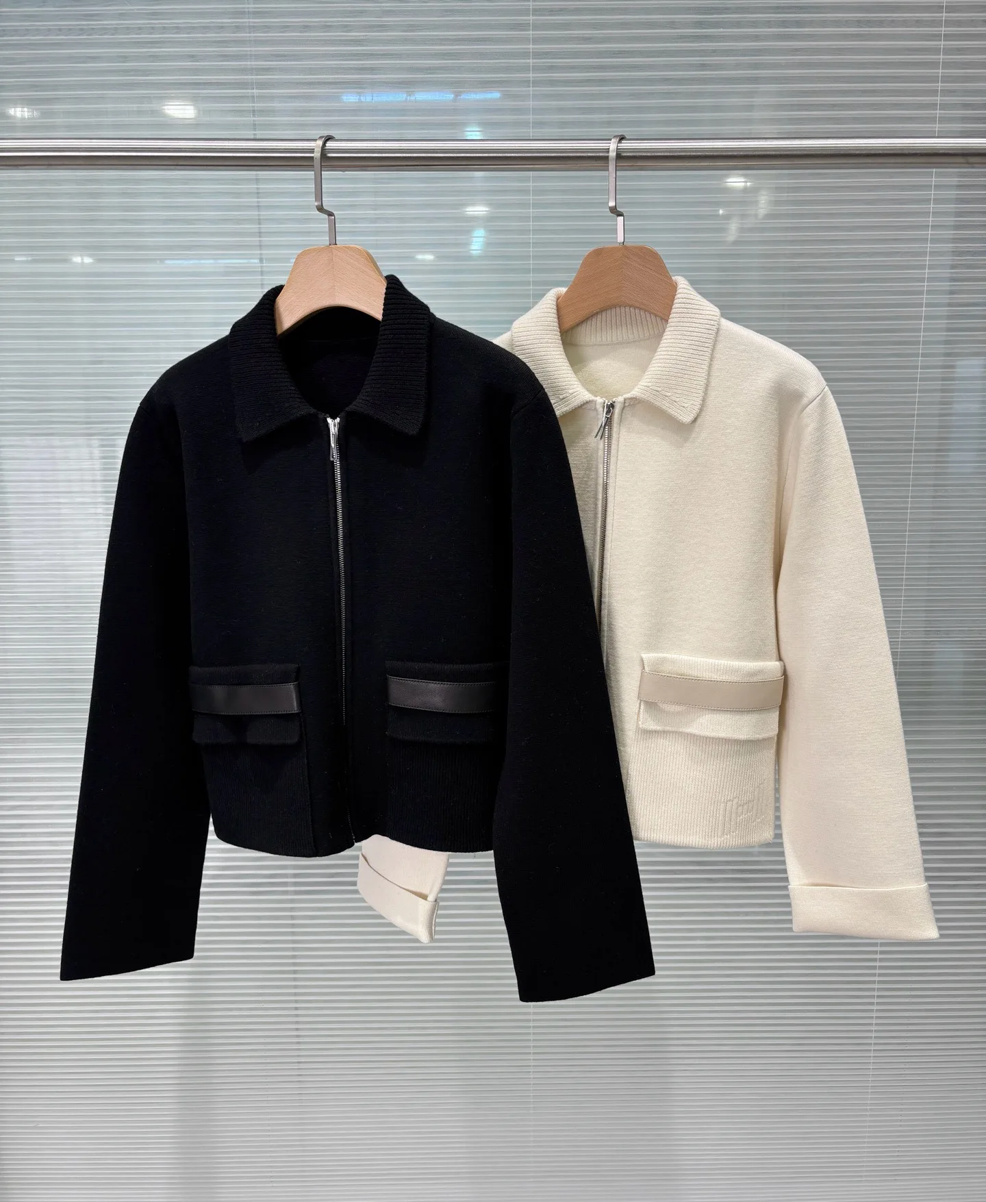 Lapel Zip-Up Contrast Pocket Cropped Knit Jacket For Women
