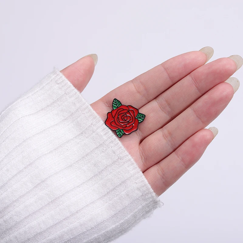 Vintage Rose Flower Enamel Pins Metal Plant Brooches Retro Decorative Pin for Clothes Collar Lapel Badge Wholesale Women Jewelry