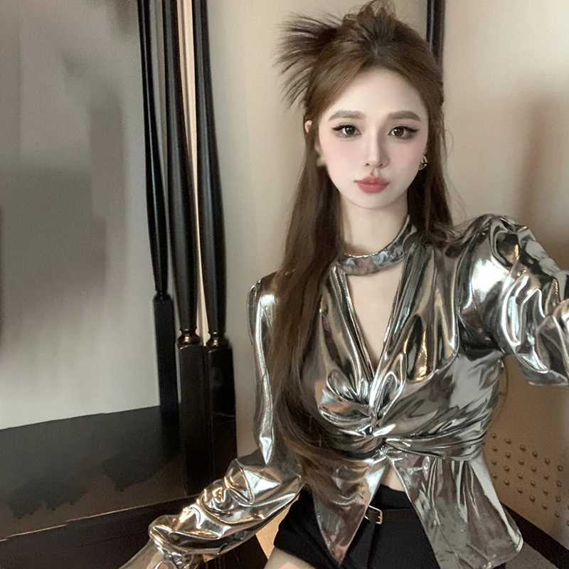 Herbst Winter Neckholder V-Ausschnitt Knick Schlitz Glänzendes Silberhemd Sweet Babes Slim Sexy Langarm-Top