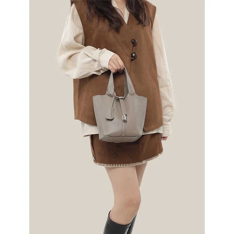 

Популярная женская сумка через плечо в корейском стиле, модная городская сумка премиум-класса, сумка-корзина, сумка-ведро.