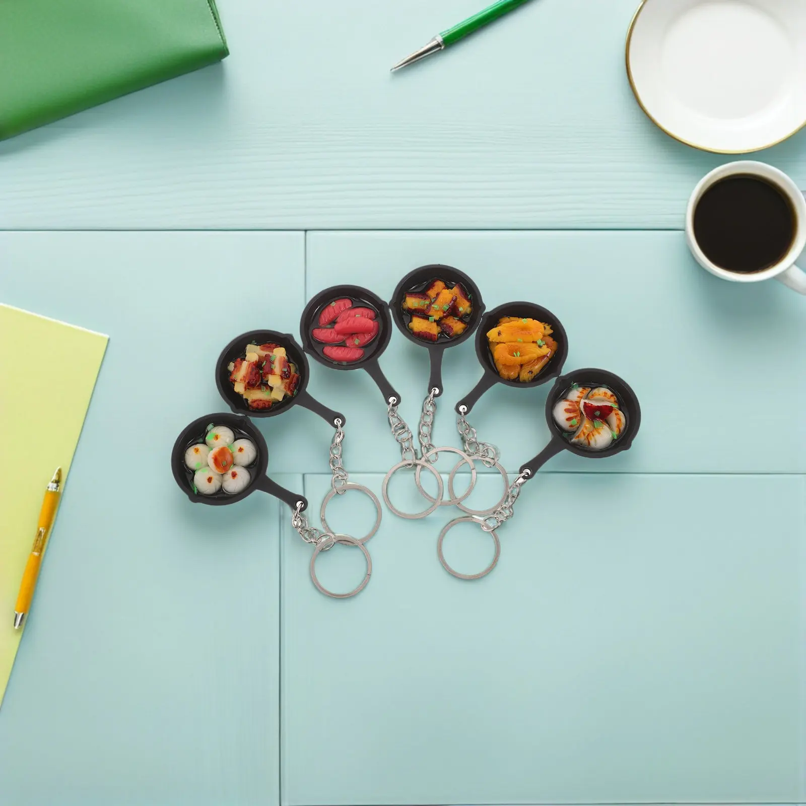 

6Pcs Funny Frying Pan Keychain Pendant Mini Food Charms Bag Hanging Ornament for Handbags Party Favor Unique Mini Frying Pan