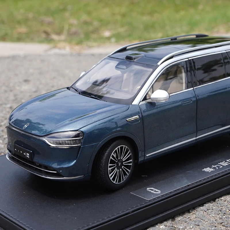 

SERES AITO M9 Alloy Simulation Car Model, New Energy SUV Tabletop Decoration, Blue Micromodel Collection, Display Gift, 1:18