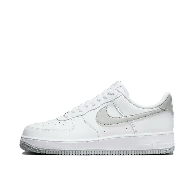 Nike Air Force 1 Original Retro للرجال والنساء أحذية رياضية مضادة للانزلاق وممتصة للصدمات للرجال والنساء أحذية الجري باللون الأبيض والبني