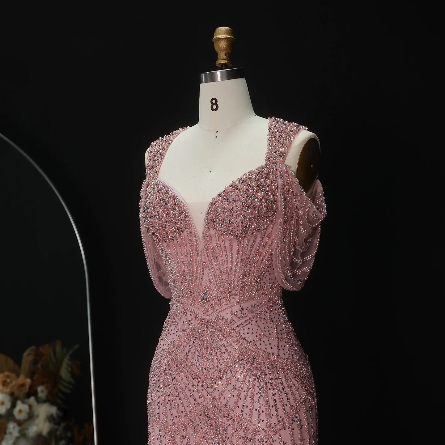 Sharon Said Luxuriöses Abendkleid mit rosa Perlen und Perlenstickerei, drapiertem Träger, V-Ausschnitt, Meerjungfrauen-Schnitt, für formelle Anlässe und Partys, SS193, maßgeschneidert – Detail 6