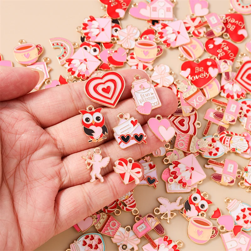 20 Stück gemischte Emaille-Anhänger in Form von Herzen und Buchstaben für die Schmuckherstellung, Halsketten, Ohrringe, Valentinstag, DIY-Bastelarbeiten und Accessoires. – Detail 3