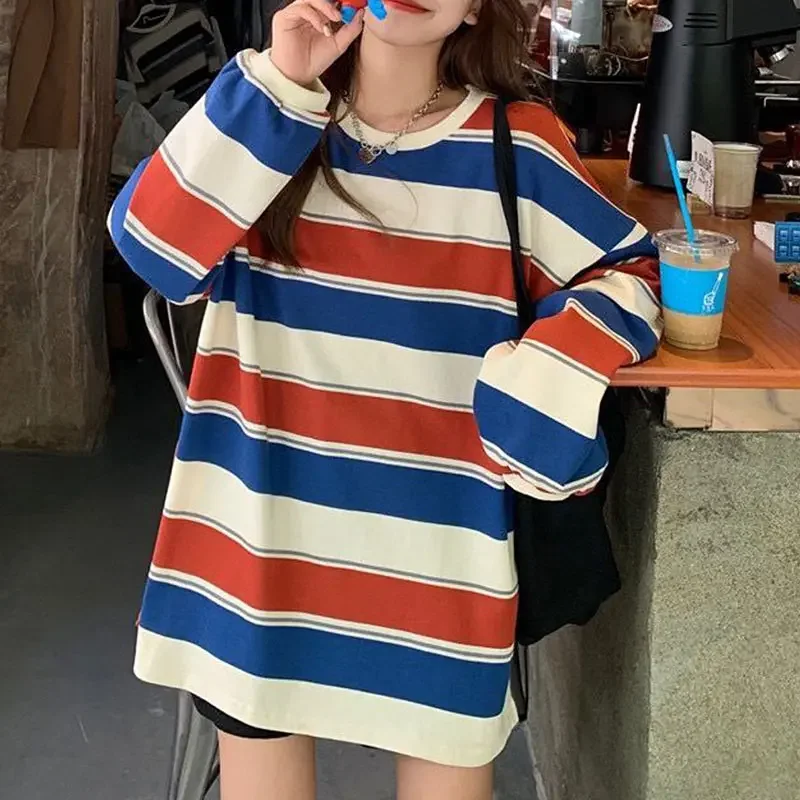 Damen T-Shirts Frauenkleidung Y2k Sweatshirt 2026 Vier Jahreszeiten Mode Langarm-Shirt Locker Sitzendes Paar-Grafik-Streifen-T-Shirt Oberteil – Detail 3