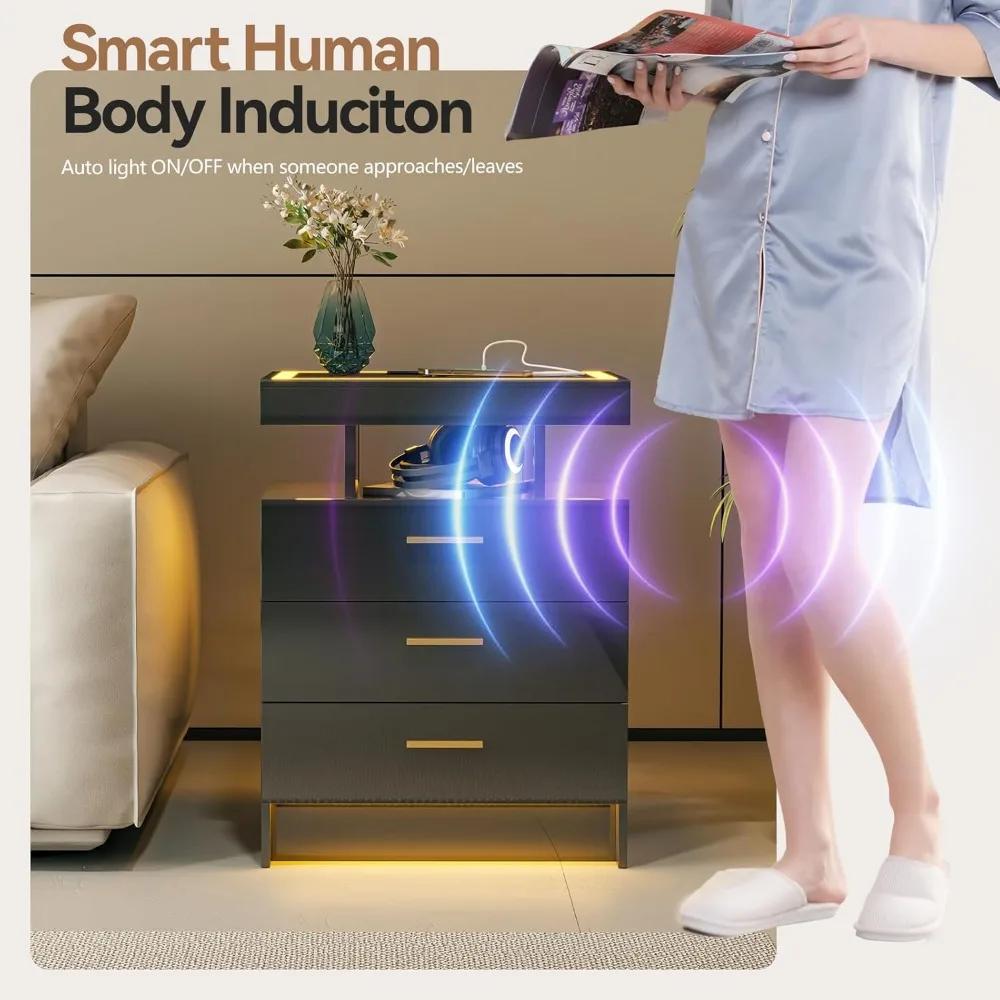 conjunto de mesa de cabeceira de carregamento de dupla função com 3 gavetas e mesa lateral de vidro multicolorida