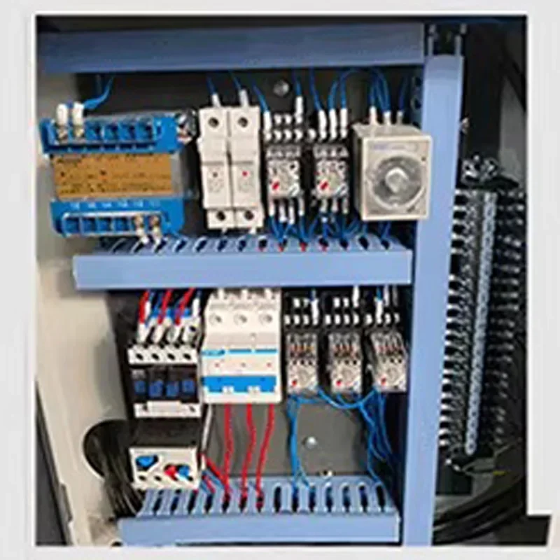 Pneumatische Anfasmaschine Vollautomatische Anfasmaschine Rundrohr-Edelstahlrohr Doppelseitiger Rundstab
