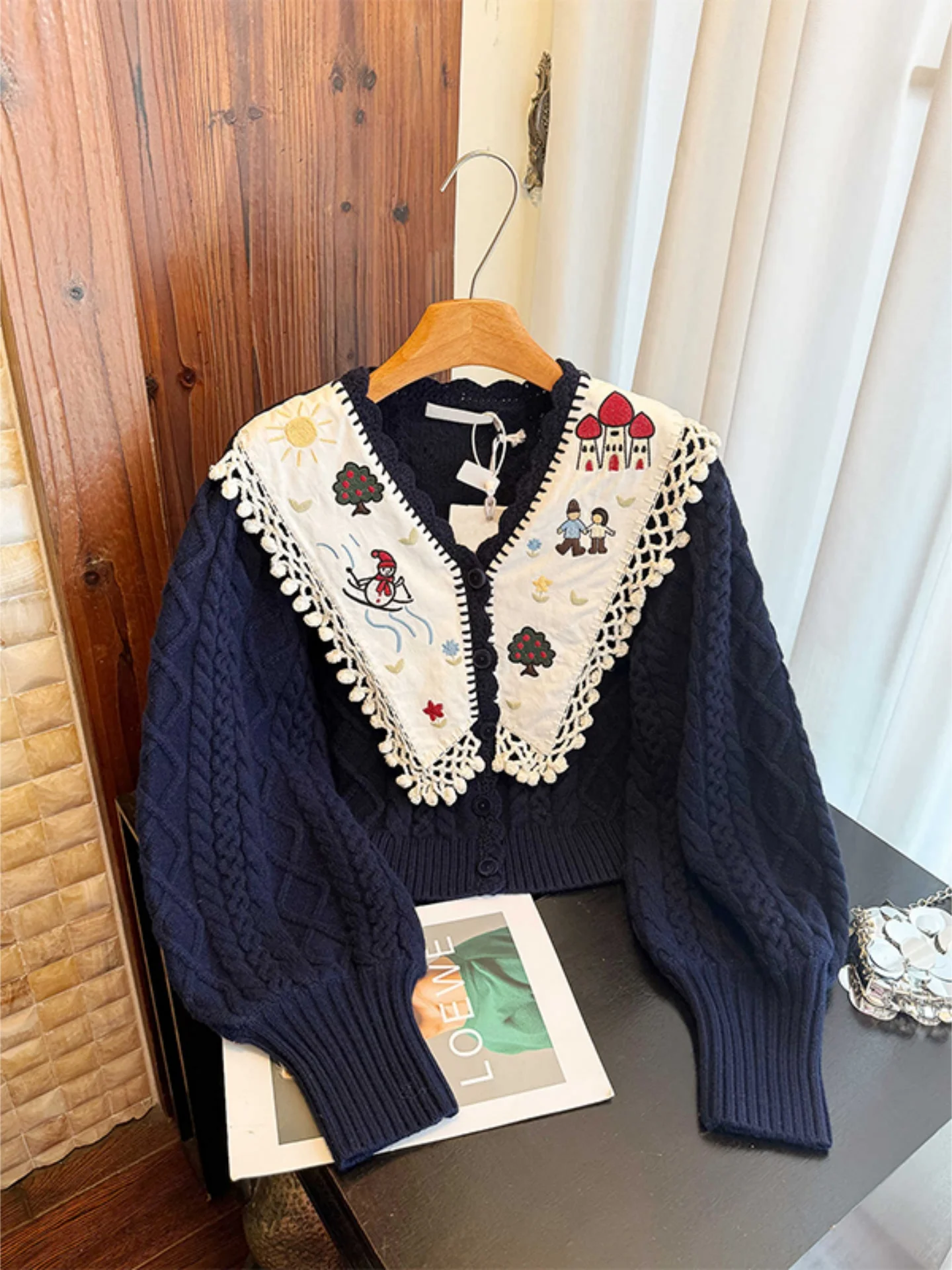 

Korean Sle Embroidered Knitwear Long Sve Women's Sweater Faionable Casual Comfortable Breathable Regular Fit V-Ne