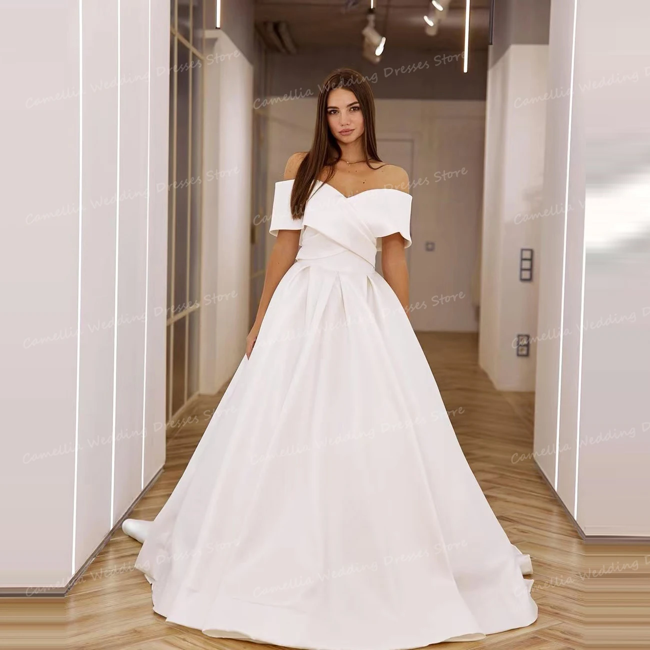 Luxus 2024 Brautkleider eine Linie sexy schulter frei rücken freie Falte Satin Frauen Brautkleider Sweep Train elegante Vestido Novia