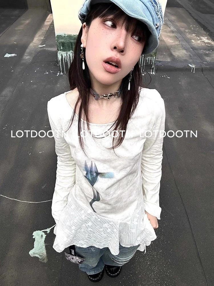 LOTDOOTN Y2k Print TShirt Women Chic White Irregual Graphic Tops 2000s Japanese Fairycore Vintage Tshirts Retro Grunge Tops Tees