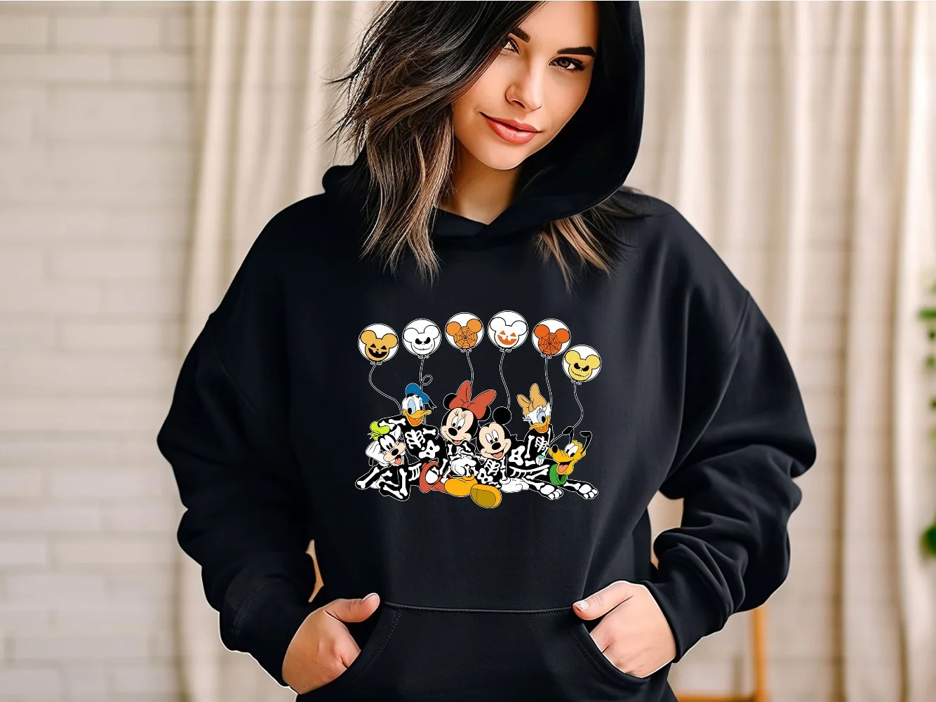 เสื้อสเวตเชิ้ตดิสนีย์ฮาโลวีน เสื้อสเวตเชิ้ตฮาโลวีนลายมิกกี้และผองเพื่อนจากดิสนีย์ เสื้อสเวตเชิ้ตลายลูกโป่งฮาโลวีน