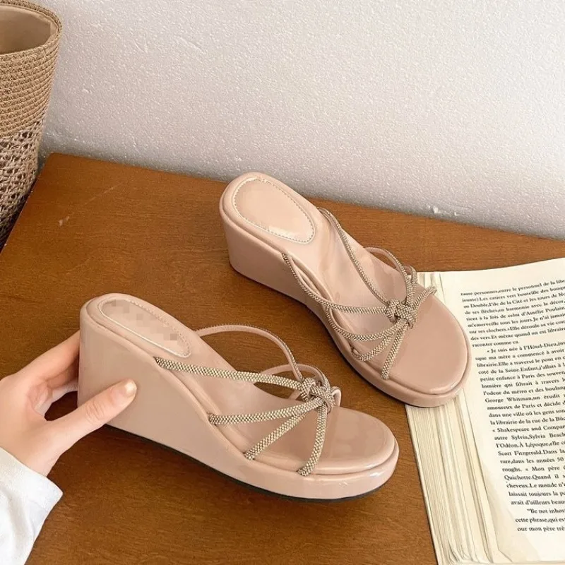 Women Slipper French Style Temperament Rhinestone Casual Slides Fashion Slope Heel Platform Sandal Summer Open-toe One-word Drag