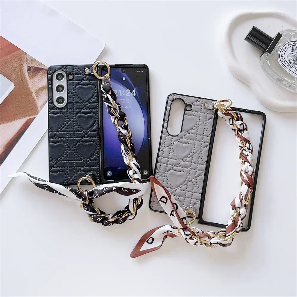 

Rhombic Love Heart PU Leather Cover with Scarf Handbag Style Chain Wrist Strap For Samsung Galaxy Z Fold 6 5 4 3 5G Phone Case