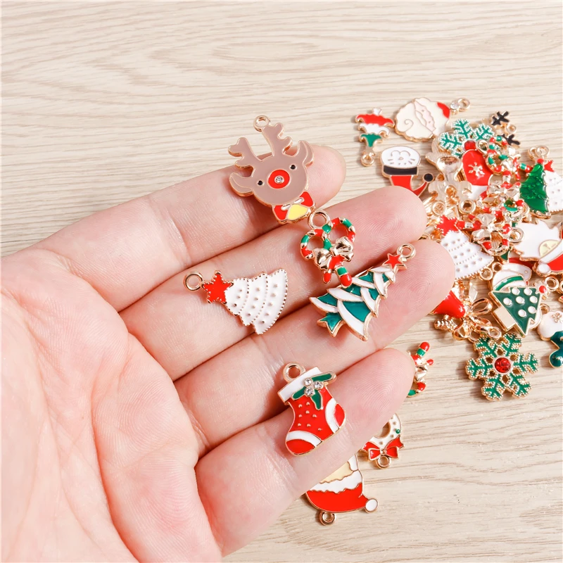 10 Stück Niedliche Weihnachtsanhänger aus Emaille: Weihnachtsmann, Handschuhe, Baum, Hirsch - Anhänger für Schmuckherstellung, Halsketten, Ohrringe, DIY-Geschenke – Detail 2