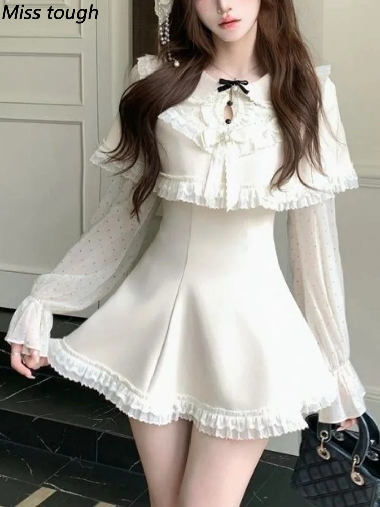 Französisches Elegantes Vintage-Spitzenkleid im Prinzessinnen-Stil, Y2k Damenkleid mit Schleife, Weißes Eng Anliegendes Minikleid, Neues Herbst-Koreanisches Mode-Lolita-Party-Outfit