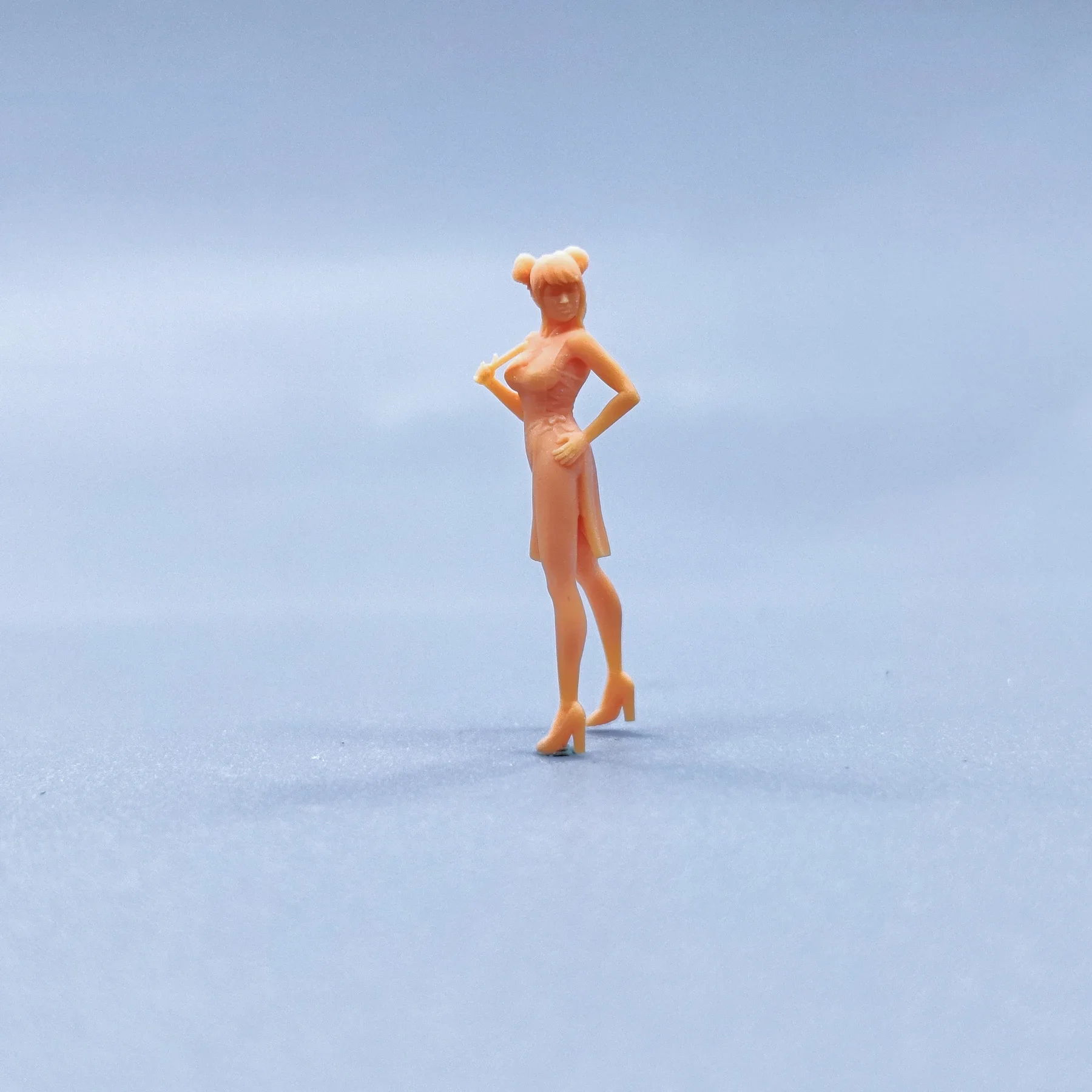 1/64 1/50 1/43 estatuetas escala modelo resina qipao menina barriga bolso acessórios incolores miniaturas diorama pintado à mão t902