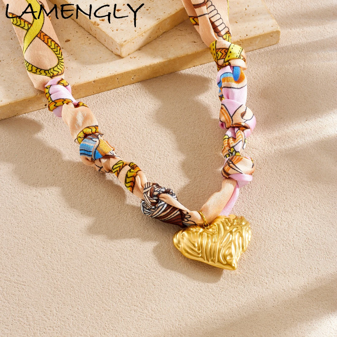 

LAMENGLY Creative Pattern Pink Ribbon Exquisite Handmade Striped Heart Pendant Necklace Lady Stainless Steel Waterproof jewelry