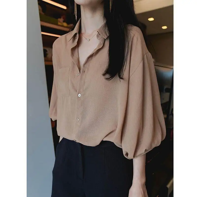 2024 Summer New Korean Short sleeved Shirt Women's Chiffon Lantern Sleeve Top Retro Loose Solid Color Shirt Trend