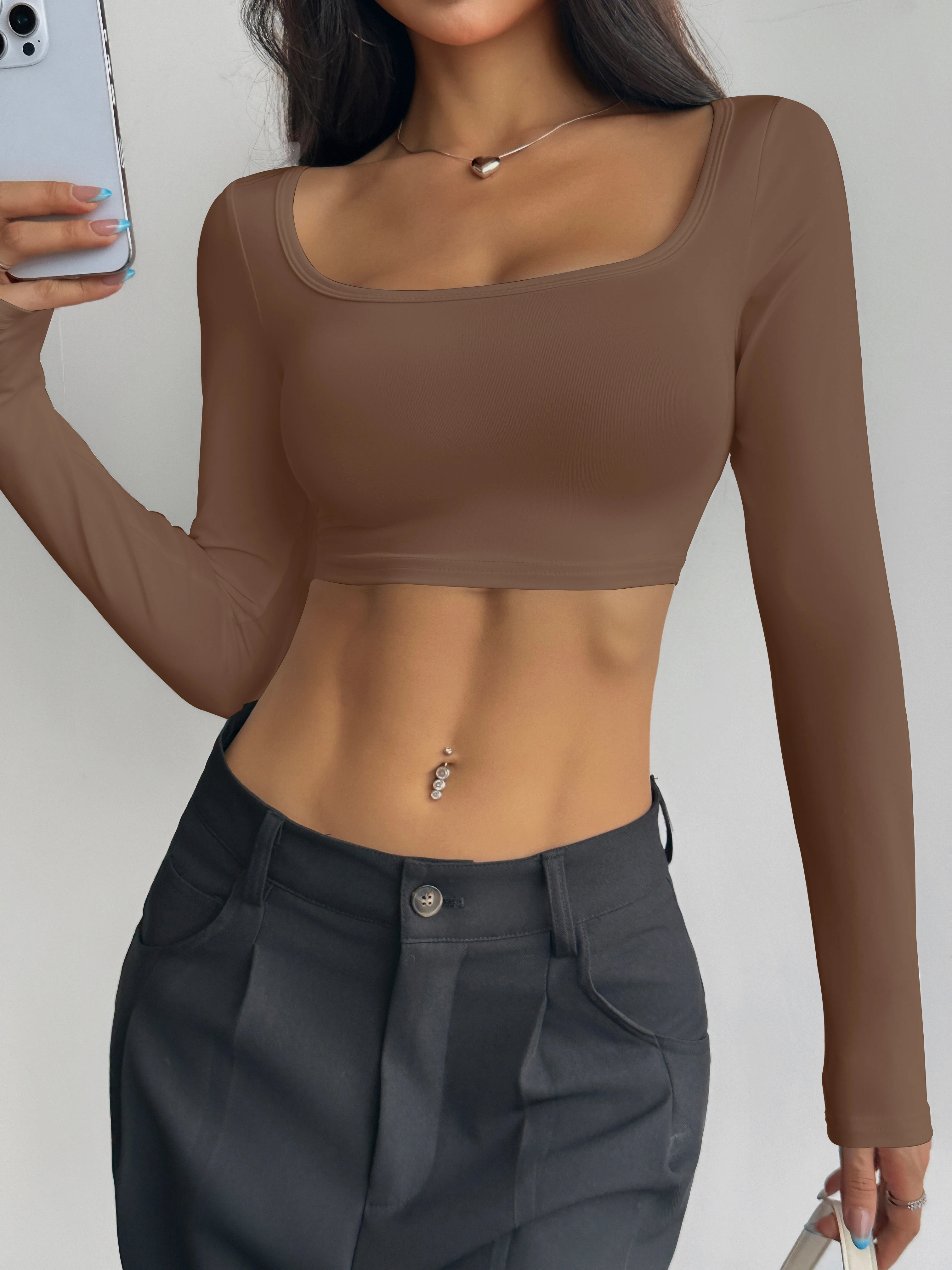 Damen-Crop-Top mit eckigem Ausschnitt und langen Ärmeln, figurbetontes Oberteil, das die Schlüsselbeine betont, heiß begehrter kurzer Bodysuit für vielseitiges Layering – Detail 15