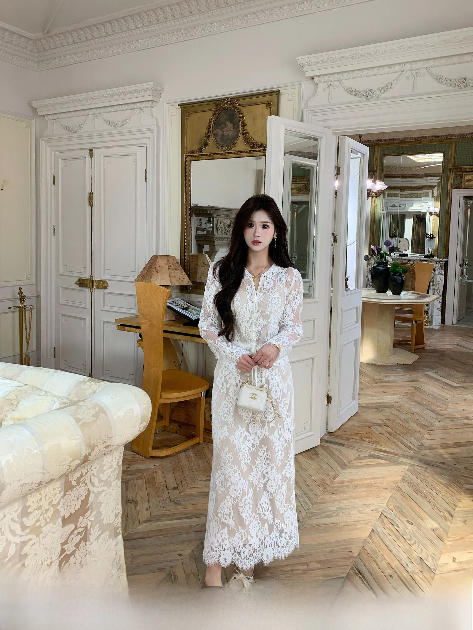 

Ele, кружевной комплект из белой розы, женский комплект больших размеров с внутренним ремешком, топ с высокой талией, юбка, комплект из двух предметов, модный ансамбль