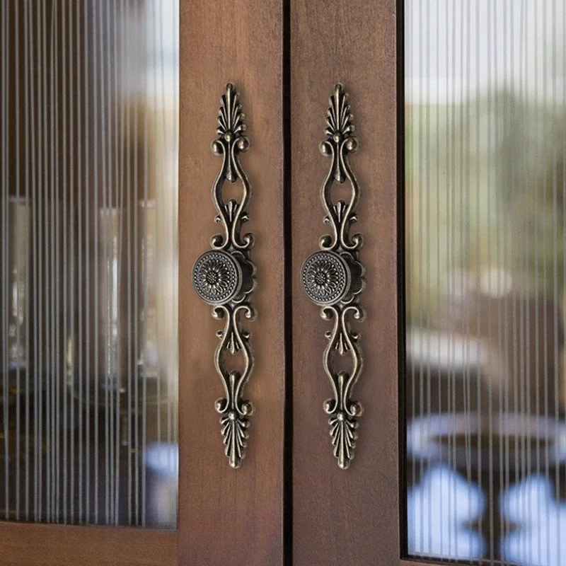 Antique Bronze Carved Floral vintage Zinc Alloy Cabinet and Wardrobe Long Rectangular Pull Handle with Single-Hole Drawer Knob