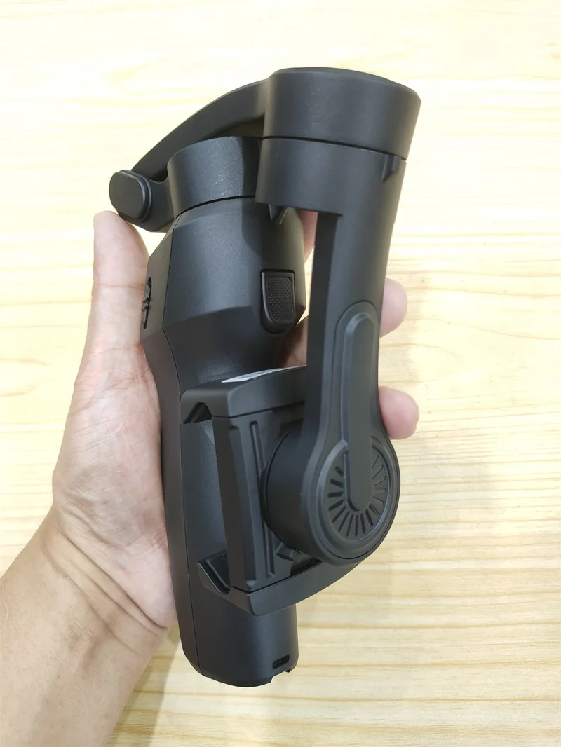 Cheaper Auto-face Tracking Cheap 3-axis Gimbal with Auto Stabilization Stabilizers Ready to Ship Free Tracking Gimbal for Mobile