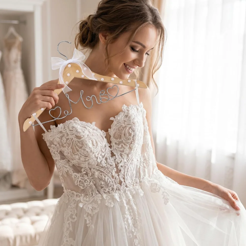 Holzperlen-Dekor, Brautkleid-Aufhänger, Brautparty, Hochzeitsgeschenk für die zukünftige Braut, Brautparty-Zubehör – Detail 5