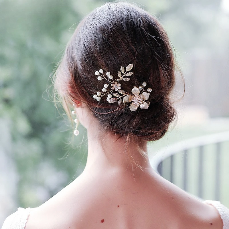

Handmade Floral Hair Clip with Pearl - Vintage Bridal Hair Accessories for Wedding