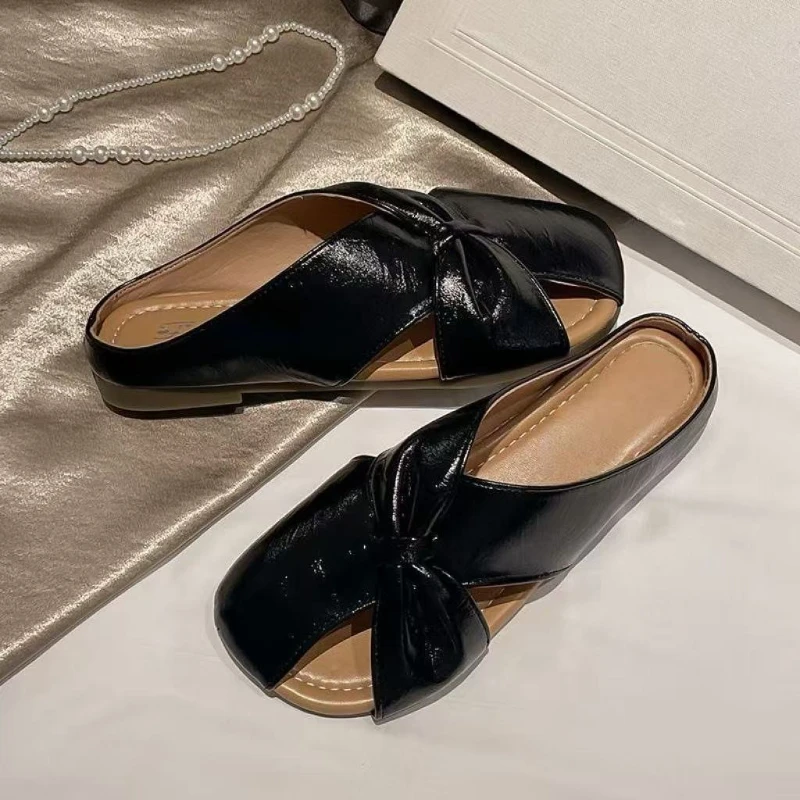 

2025 Summer New Fashionable Flat Bottom Baotou Slippers Fashionable Cool Leisure Versatile Slipper