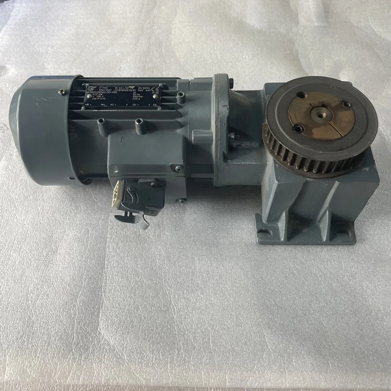 Original Motor 237M12856 No.1002335305.07-35 For Roland 700 900 300 Suit For Roland printing machinery part