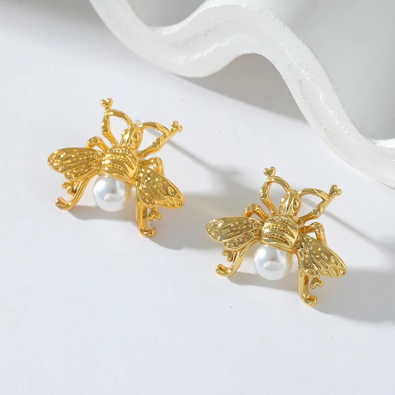 EILIECK 316L Stainless Steel Cute Bee Pearls Earrings For Women Fashion New Party Gift Ear Stud Waterproof Jewelry Bijoux Серьги