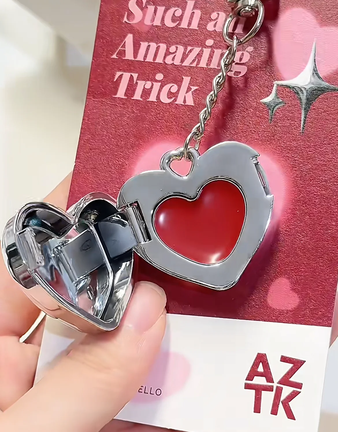 AZTK ハート型ミラー リップグロス ウォーター ライト ゼリー リップスティックとブラッシュ ミニ ペンダント 0.5g