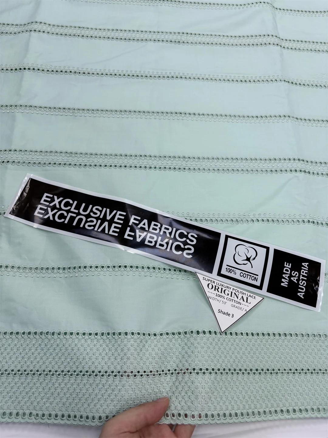 2025年新作入荷 5ヤード アフリカ刺繍スイスボイルレース 100%コットン ポリッシュラグジュアリーレース生地 メンズウェディングドレス縫製用