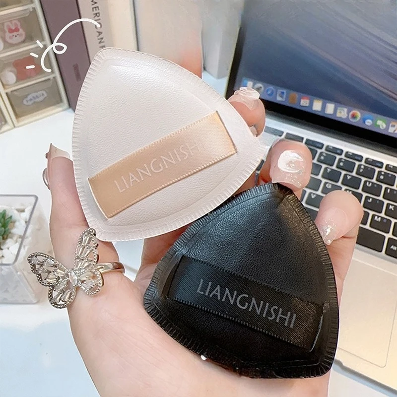 إسفنجة مكياج فائقة النعومة مزدوجة الجوانب للاستخدام الرطب والجاف، خلاط كريم أساس غير ماص للمسة نهائية لا تشوبه شائبة للاستخدام اليومي الاحترافي