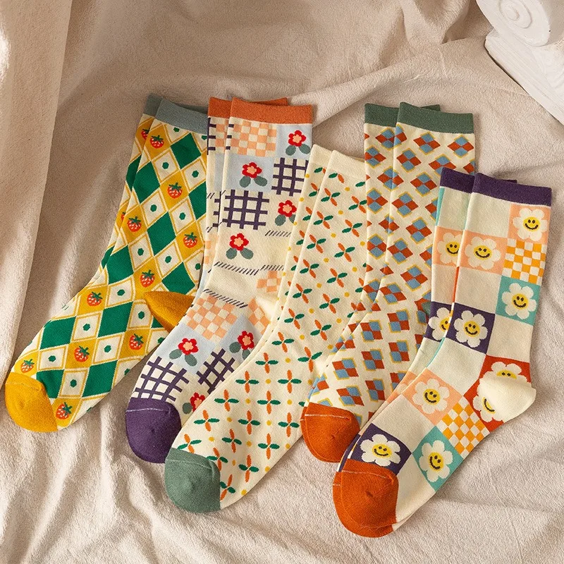 

1/5 Pairs Fashionable New Sunflower College Style Sweet Girl Long Socks Casual Versatile Comfortable Pure Cotton Women's Socks