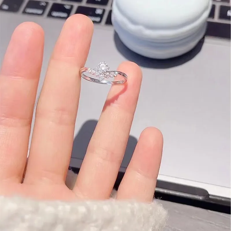 Six-Prong Crown Ring 0.5ct Moissanite Women's PT950 Platinum - 0.5ct crown ring face, low-key luxury, office wear standout