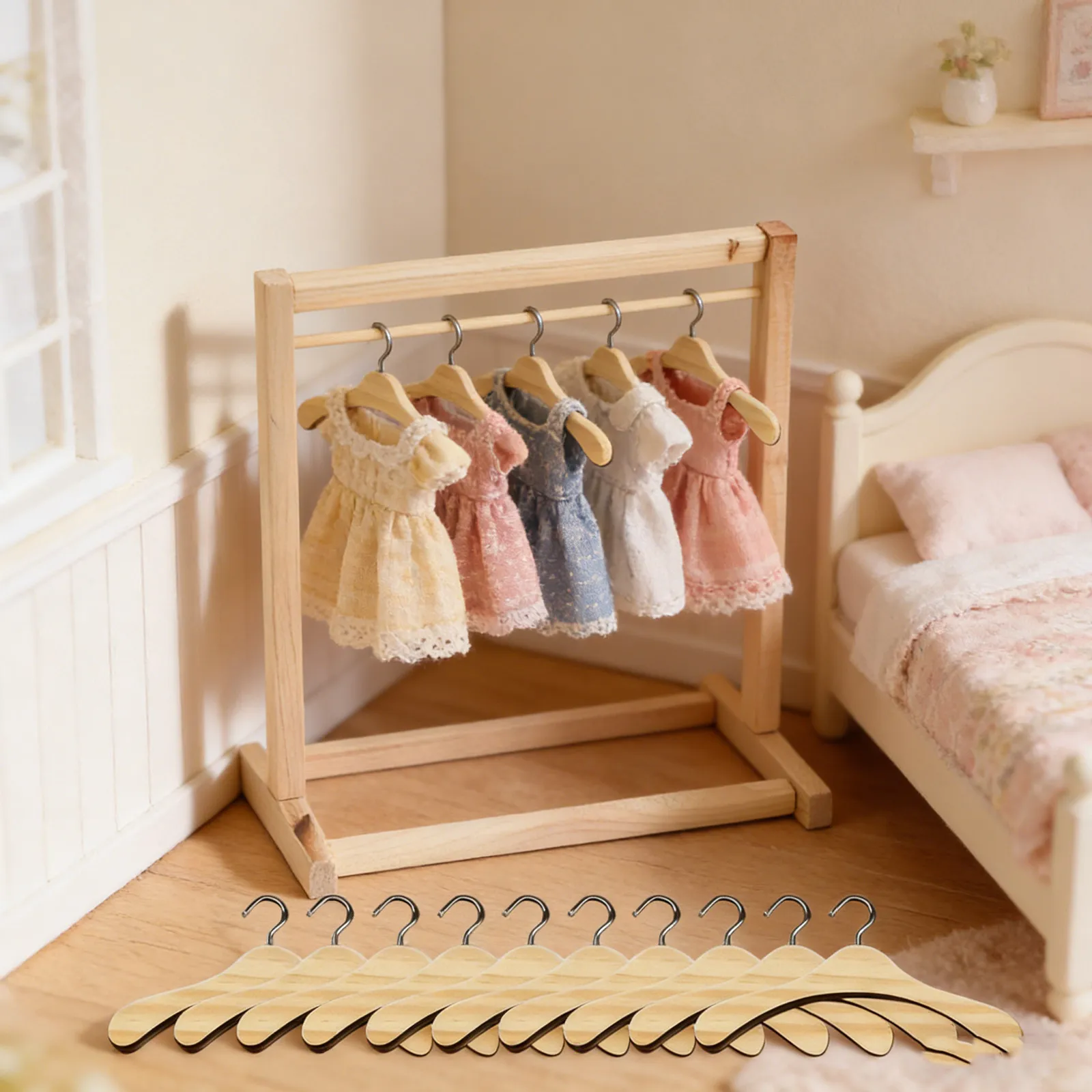 

1Set High Quality Miniature Clothing Hangers Set Wood Metal Dollhouse Accessory for Display Storage Nursery Decor