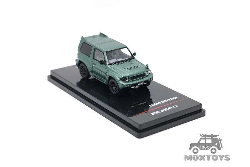 INNO64 1:64 PAJERO EVO Satin Green IN64-EVOP-SGRE Model samochodu