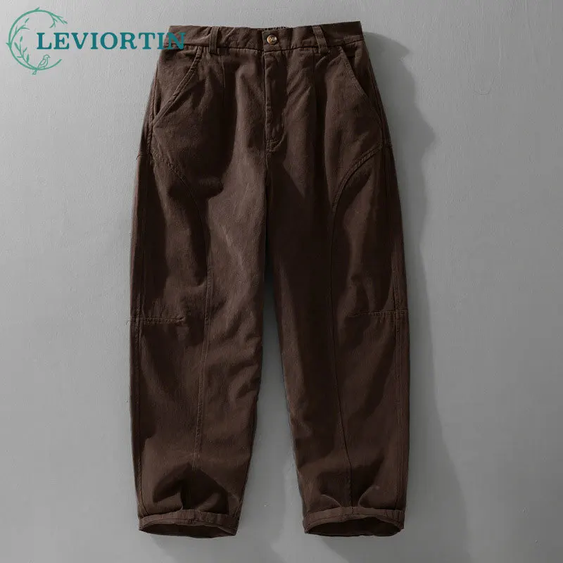 

2025 весенне-осенние мужские повседневные брюки в американском стиле ретро, модные простые молодежные свободные однотонные повседневные брюки с двойным карманом сзади