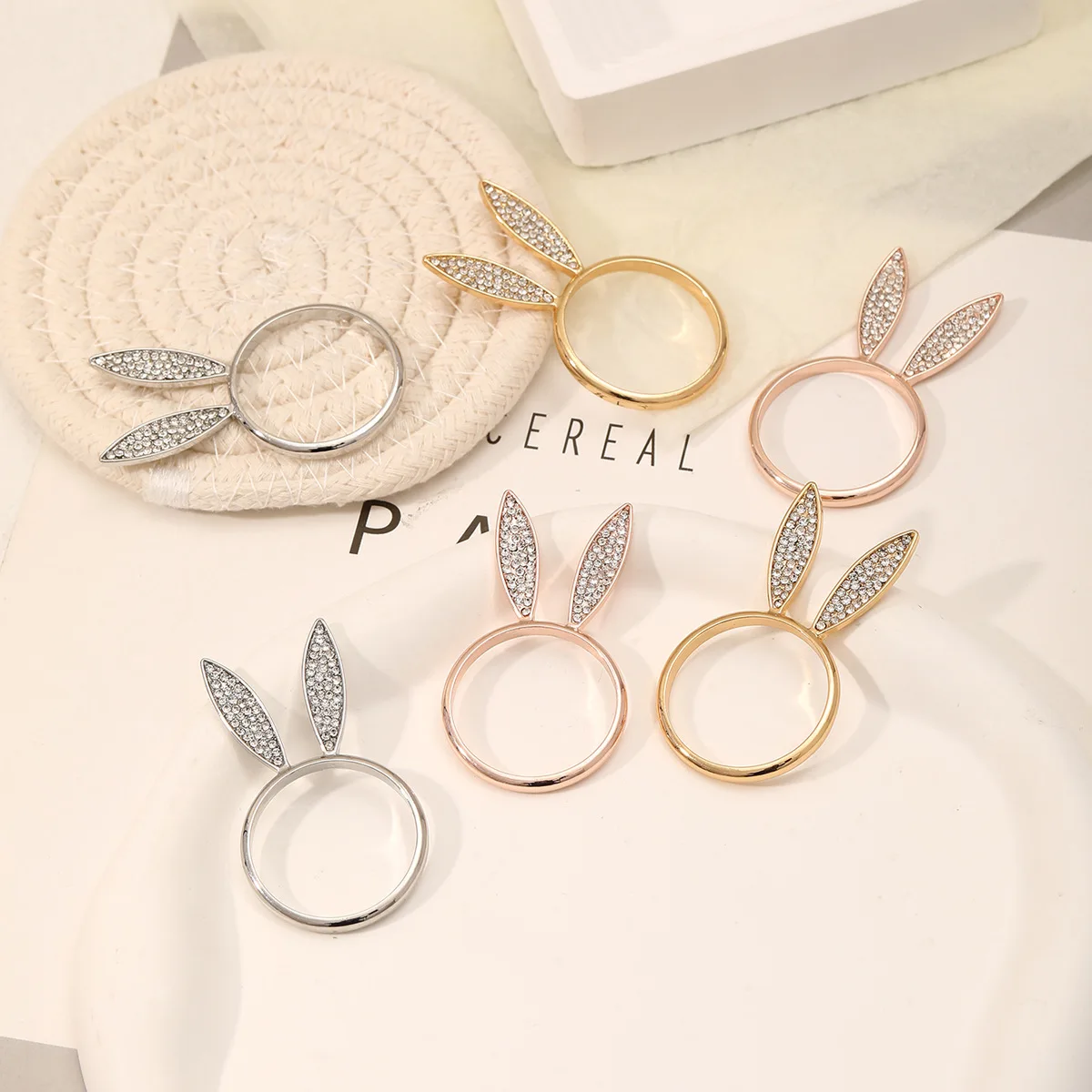 Cute Rabbit Ears Napkin Ring Rhinestones Alloy Bunny Head Western Food Napkin Buckle Easter Home Table Decoration Accessories