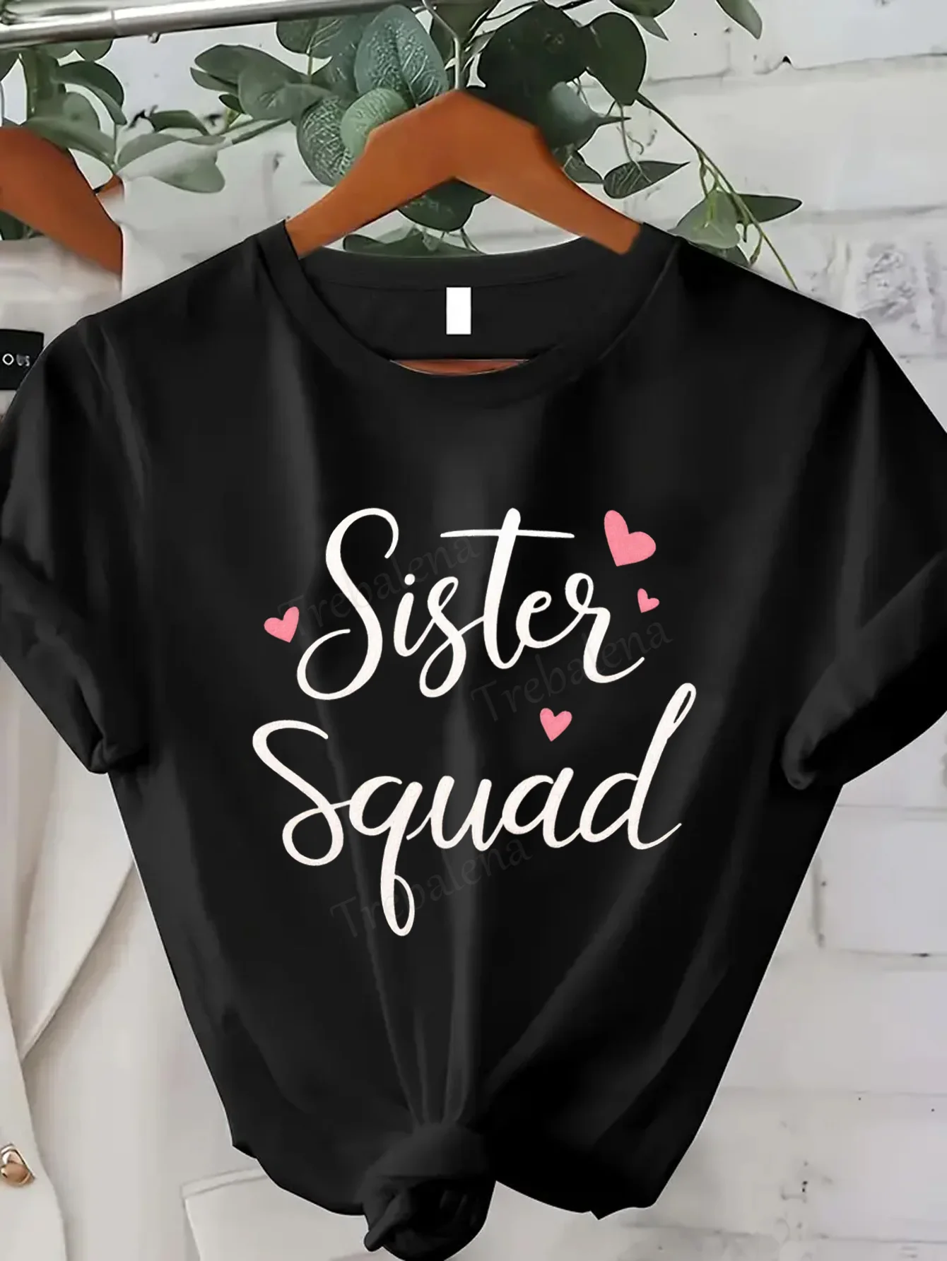 

Women T-shirt Sister Squad T-Shirt - Cute Heart Print, Casual Women's Tee for Sisters & Friends