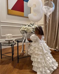 White Puffy Flower Girl Dress For Wedding Satin Layered With Bow Short Sleeves Kids Birthday Party Dress First Communion Gowns