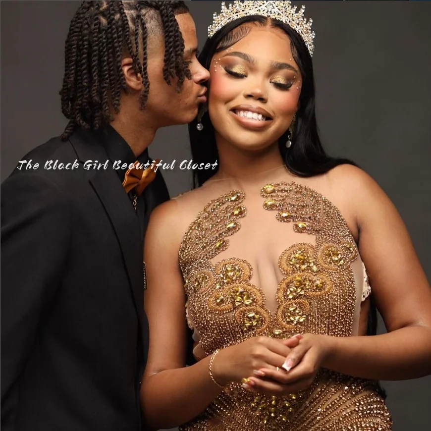 Gold Luxury Rhinestone Prom Dresses New Sexy O Neck Beaded Sequins Cocktail Dresses African Girls Side Slit Feather Ruffle Hem image 3