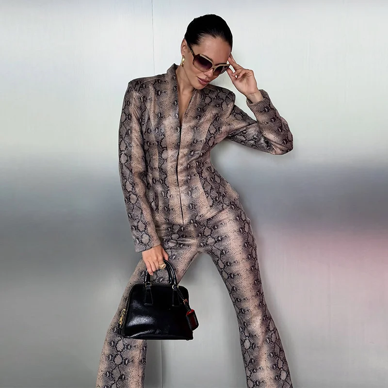 Schlangenmuster-Set mit V-Ausschnitt, Schnallenverschluss und Taillenbetonung: Mantel und Hose für Damen, Street-Style, Langarm, Schlanke Jacken, Schlaghosen, Neue Outfits – Detail 5