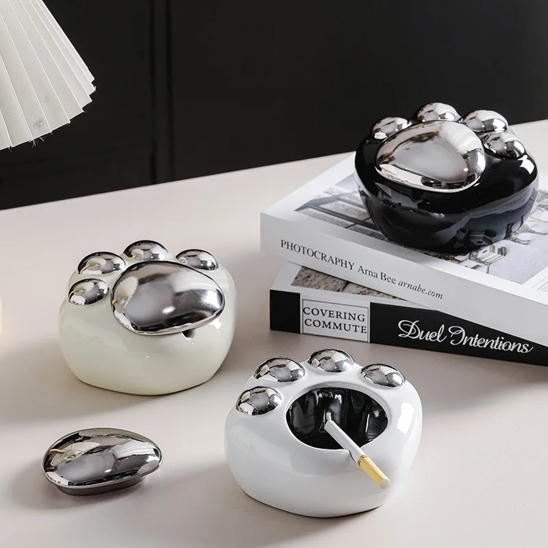 

Cute Cat Paw Ashtray Creative Home Ceramic Ashtray with Lid Anti Fly Ash Elegant Living Room Decor