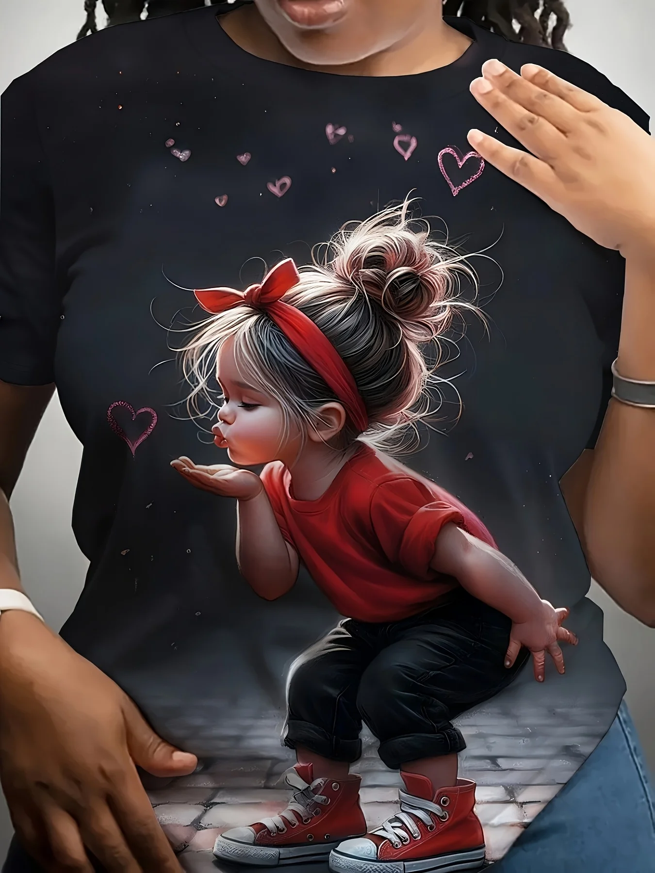 Women Crew Neck Short Sleeve T‑Shirt, Cute Little Girl Blowing Kiss Heart Art Portrait Graphic Casual Tee