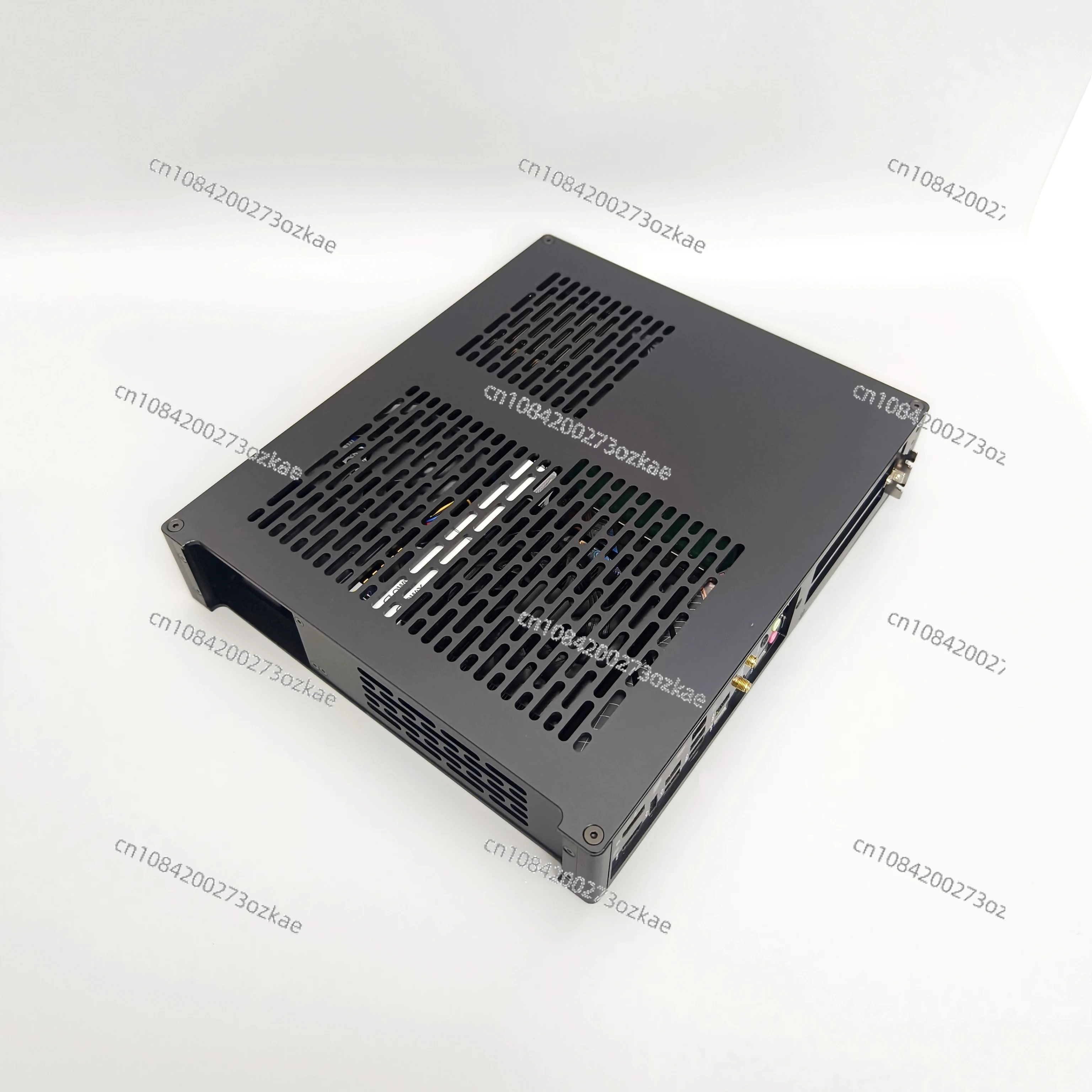 S35 chassis 4-liter portable mini ITX tiled small host, vertically placed to support dual fan graphics card