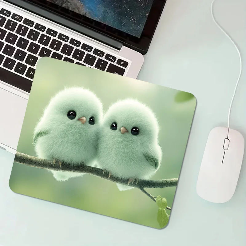 

Cute green bird-patterned anti-slip rubber mouse pad, suitable for both office and home use, high-quality and washable