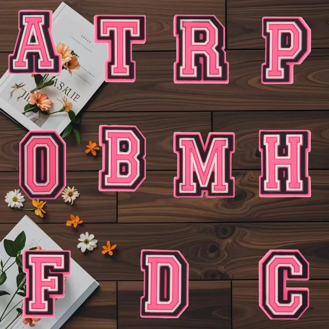 クロックス用のバルクの靴チャーム,a b cの文字,クロックスの装飾,ジーンズと女性用のピン,クロッグクリップ,アクセサリー,100個